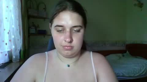 hess_luna_ online show from 28, 7, 2026