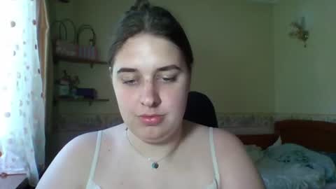 hess_luna_ online show from 29, 7, 2026