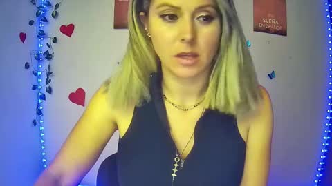 Hestesiaxx online show from 15, 1, 2025