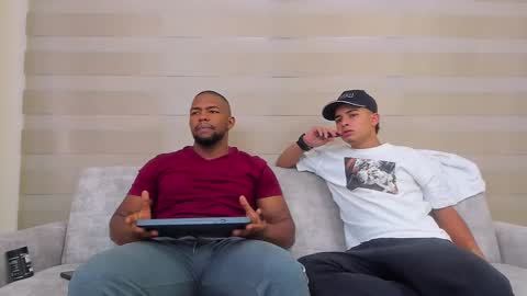 heteros men online show from 11, 3, 2025