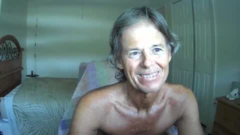 Snapshot of hewes1 chatting on 27, 6, 2026 hewes1 online show from 27, 6, 2026