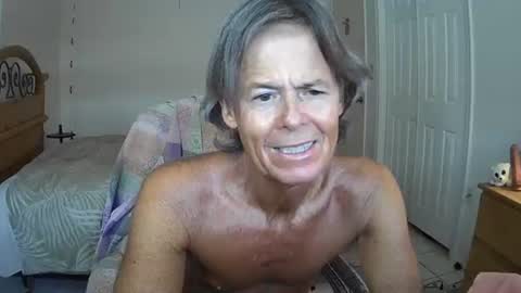 Snapshot of hewes1 chatting on 12, 7, 2026 hewes1 online show from 12, 7, 2026