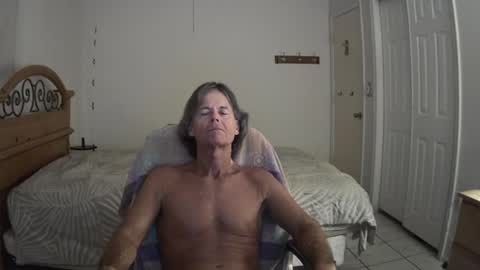 Snapshot of hewes1 chatting on 29, 7, 2026 hewes1 online show from 29, 7, 2026