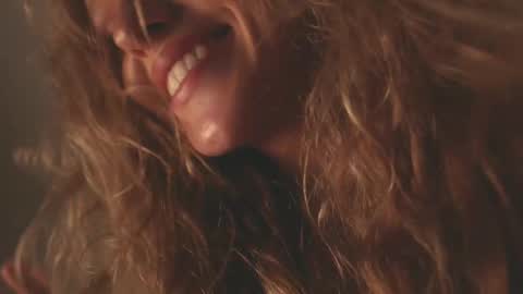 Snapshot of heybanan chatting on 10, 2, 2025 Alina online show from 10, 2, 2025