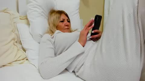 Heyheygrey online show from 20, 2, 2025