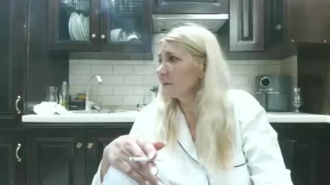 Snapshot of heyheygrey chatting on 13, 5, 2026 Heyheygrey online show from 13, 5, 2026