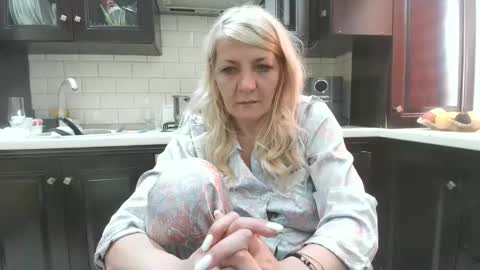 Snapshot of heyheygrey chatting on 11, 6, 2026 Heyheygrey online show from 11, 6, 2026