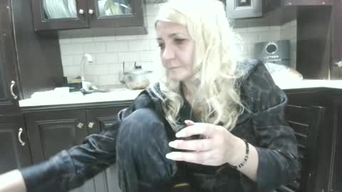 Snapshot of heyheygrey chatting on 15, 6, 2026 Heyheygrey online show from 15, 6, 2026