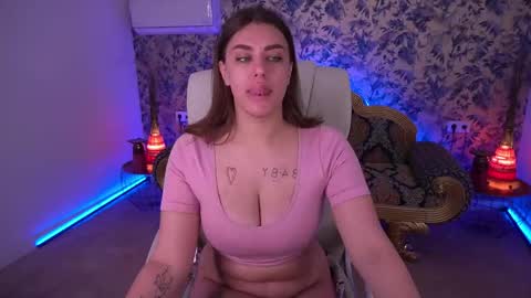 heykittenn online show from 12, 4, 2026