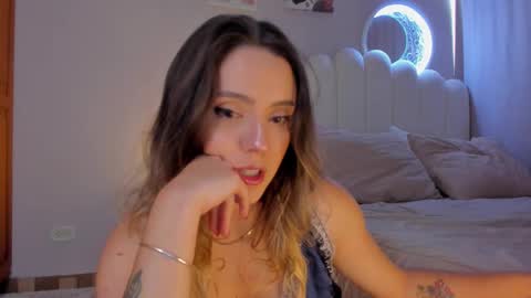 Snapshot of heymartina chatting on 24, 11, 2025 Martina Ricci Show schedule Monday to Friday 8am colombia time I work some weekends online show from 24, 11, 2025