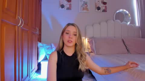 Martina Ricci Show schedule Monday to Friday 8am colombia time I work some weekends  online show from 3, 3, 2026