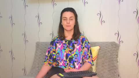 Heyy baddie online show from 9, 4, 2026