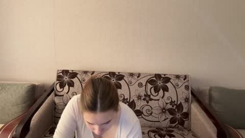 Anna  Alex online show from 5, 4, 2026