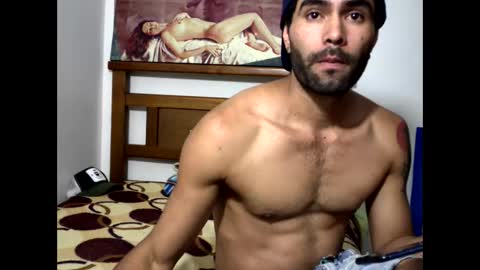 Snapshot of hideonbush051 chatting on 11, 11, 2025 hideonbush online show from 11, 11, 2025