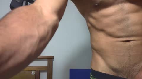 Snapshot of hideonbush051 chatting on 12, 11, 2025 hideonbush online show from 12, 11, 2025