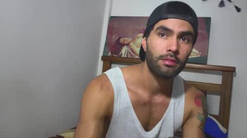 Snapshot of hideonbush051 chatting on 13, 11, 2025 hideonbush online show from 13, 11, 2025