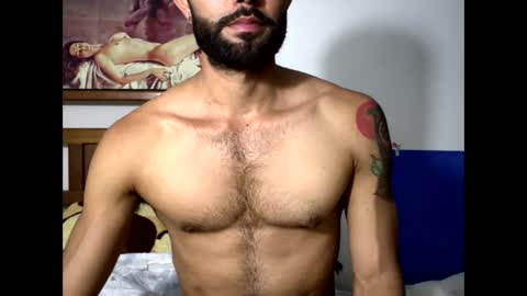 Snapshot of hideonbush051 chatting on 5, 12, 2025 hideonbush online show from 5, 12, 2025