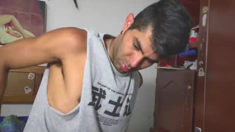 Snapshot of hideonbush051 chatting on 25, 2, 2026 hideonbush online show from 25, 2, 2026