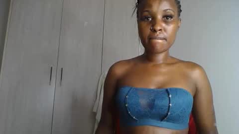 hidnipsdesire online show from 24, 3, 2026