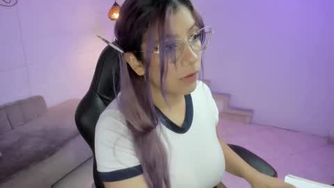 hikaru_dl online show from 28, 2, 2025