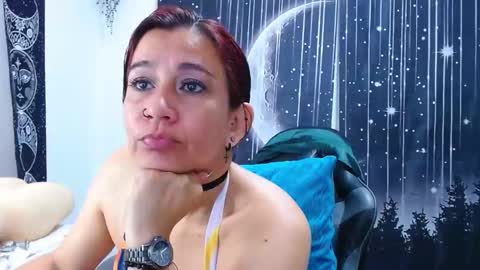 Snapshot of hikaryfire chatting on 22, 9, 2025 hikaryfire online show from 22, 9, 2025