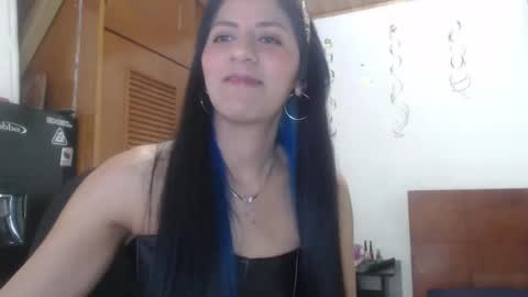 hilaril18 online show from 20, 12, 2024