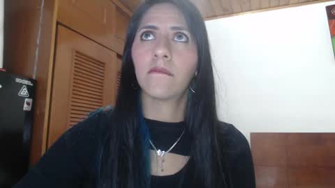 hilaril18 online show from 21, 1, 2025