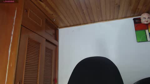 hilaril18 online show from 25, 11, 2025