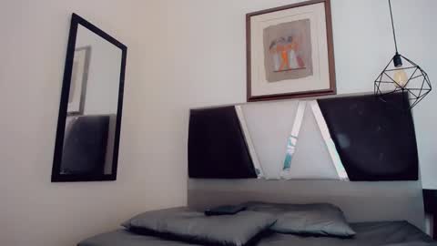 Hilary Avilan online show from 27, 1, 2025