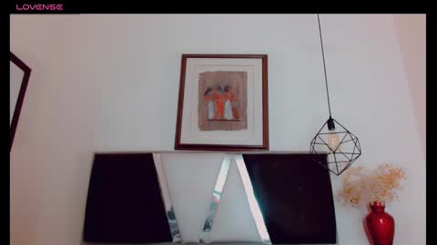 Hilary Avilan online show from 24, 2, 2025