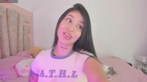 LUNA new account  FOLLOW ME online show from 5, 6, 2026