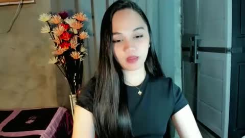 hilarymolly online show from 16, 2, 2026