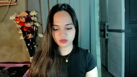 hilarymolly online show from 27, 3, 2026