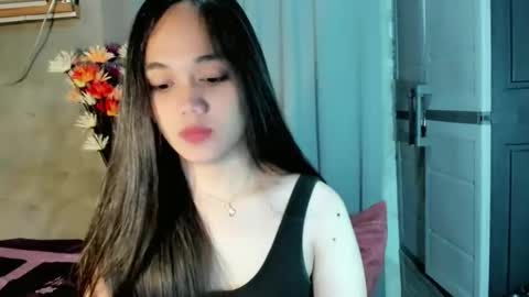 hilarymolly online show from 24, 4, 2026