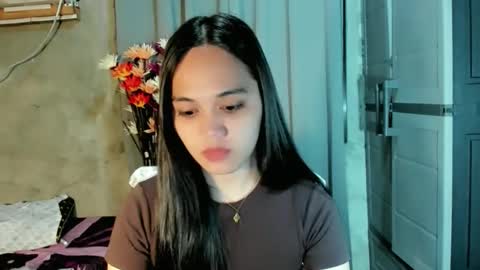 hilarymolly online show from 2, 6, 2026
