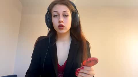 Hi Im Elizabeth online show from 11, 10, 2025