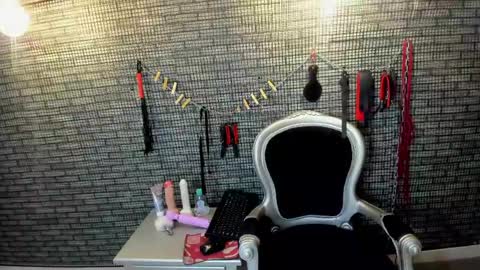 Hillary  online show from 24, 3, 2026