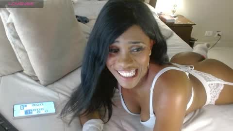 Snapshot of hillary_foox chatting on 3, 6, 2026 Hillary online show from 3, 6, 2026