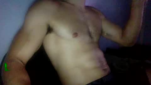 Snapshot of himmynuetronn chatting on 18, 9, 2025 himmynuetronn online show from 18, 9, 2025