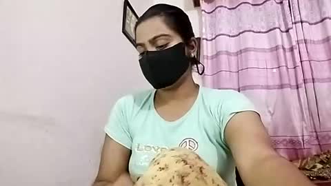 himuhimu22 online show from 15, 6, 2026