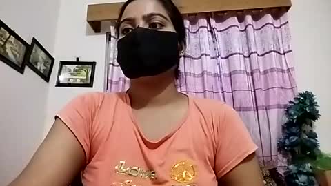 himuhimu22 online show from 20, 6, 2026