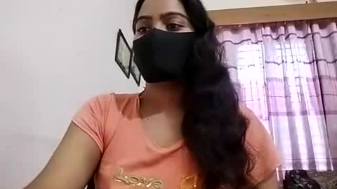 himuhimu22 online show from 17, 7, 2026