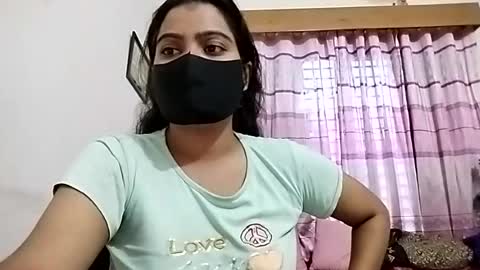himuhimu22 online show from 20, 7, 2026
