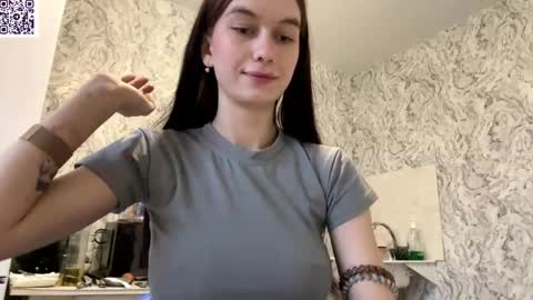 Snapshot of hinadesire chatting on 8, 5, 2026 Hina online show from 8, 5, 2026