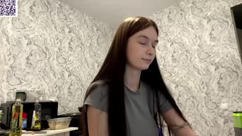 Snapshot of hinadesire chatting on 17, 5, 2026 Hina online show from 17, 5, 2026
