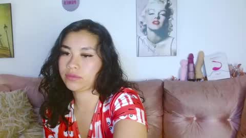 Snapshot of hinataleecs chatting on 30, 12, 2024 hinata lee online show from 30, 12, 2024