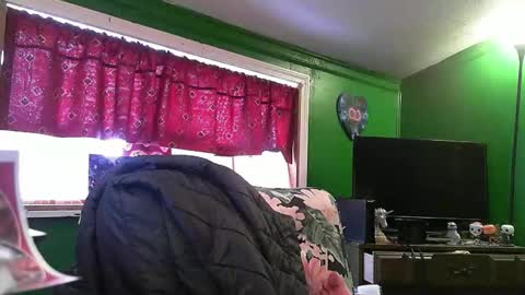 hippiedad333 online show from 23, 2, 2026