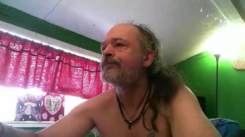 hippiedad333 online show from 14, 3, 2026