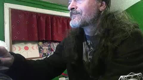 hippiedad333 online show from 21, 4, 2026