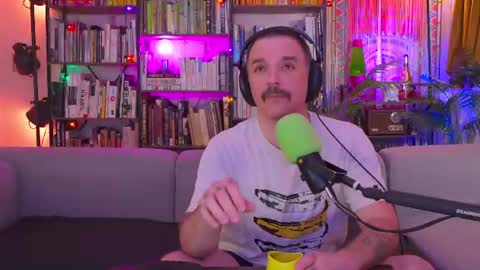 HipsterTrash Clark one half of Task Manager online show from 23, 6, 2026